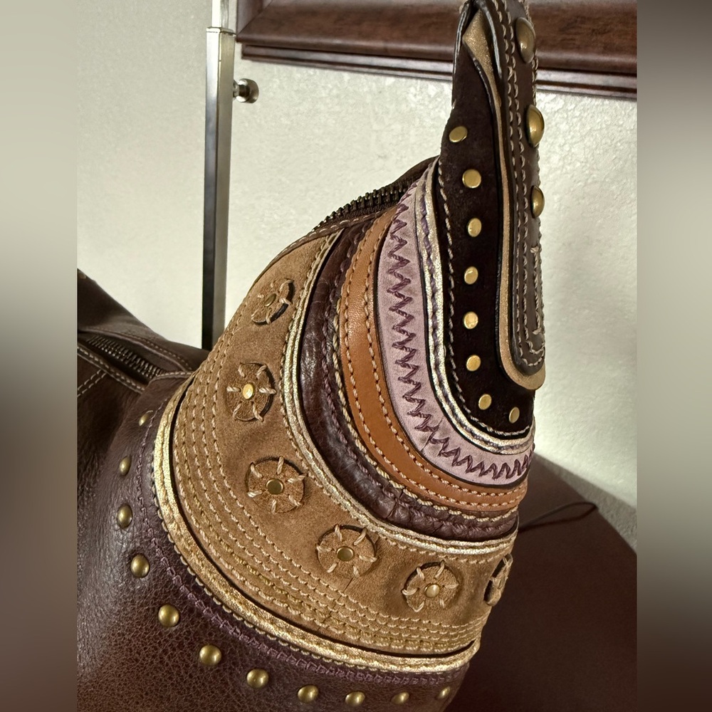 Rare Vintage Coach Boho Chic Brown Studded Leather Hobo Bag EUC - Picture 4 of 17
